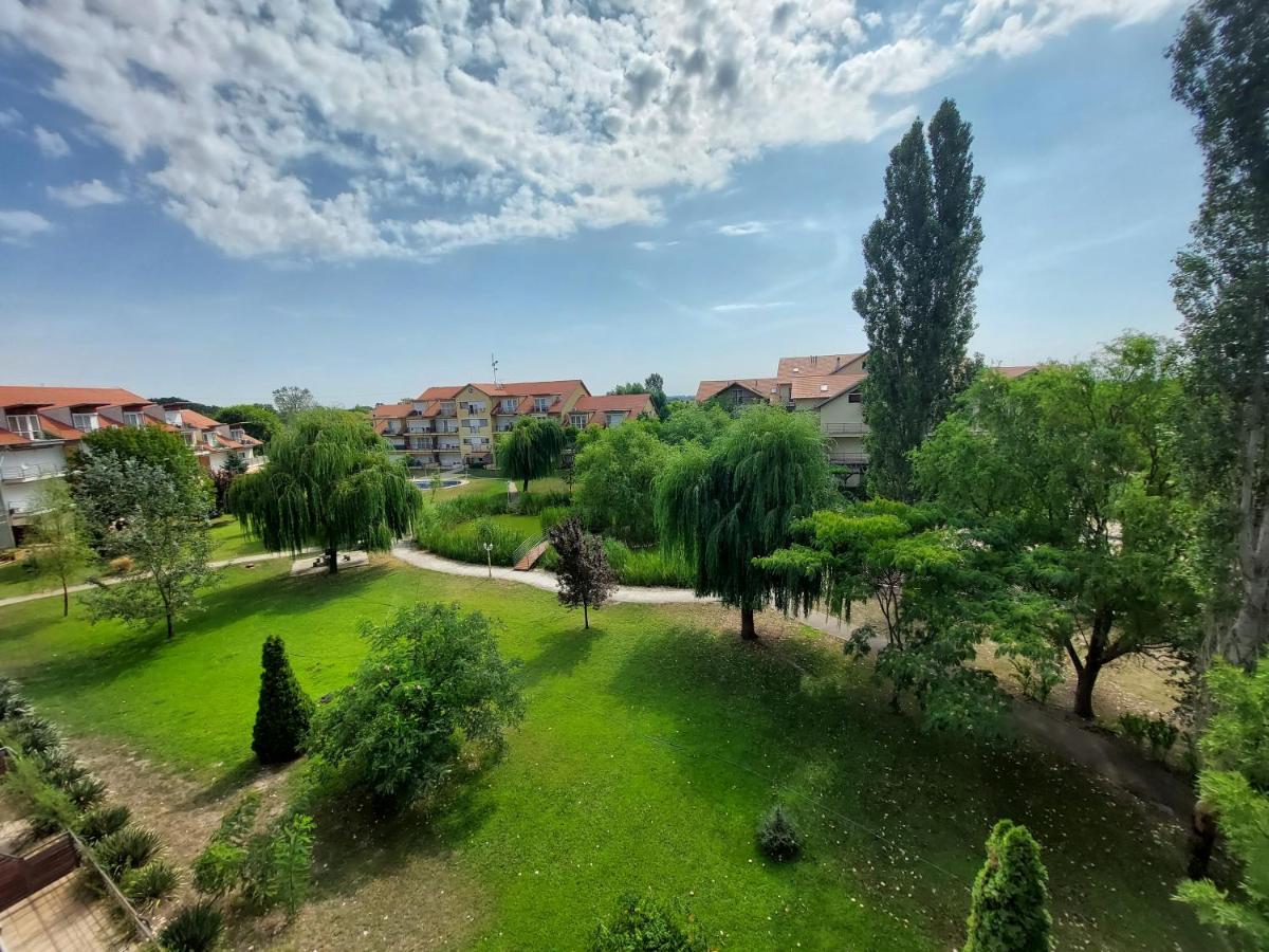 Cserke Napfény Apartman Cserkeszőlő Exterior foto