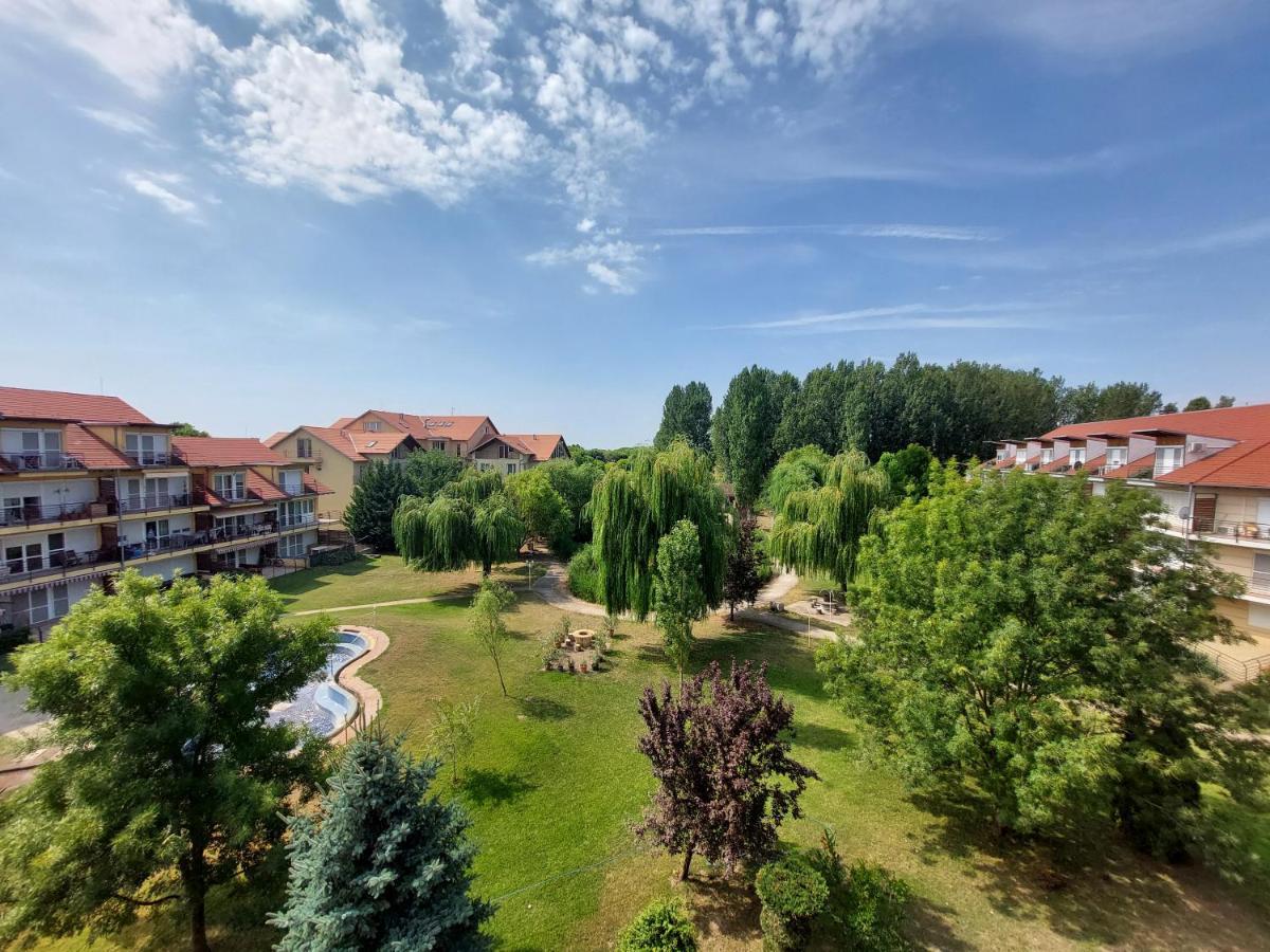 Cserke Napfény Apartman Cserkeszőlő Exterior foto