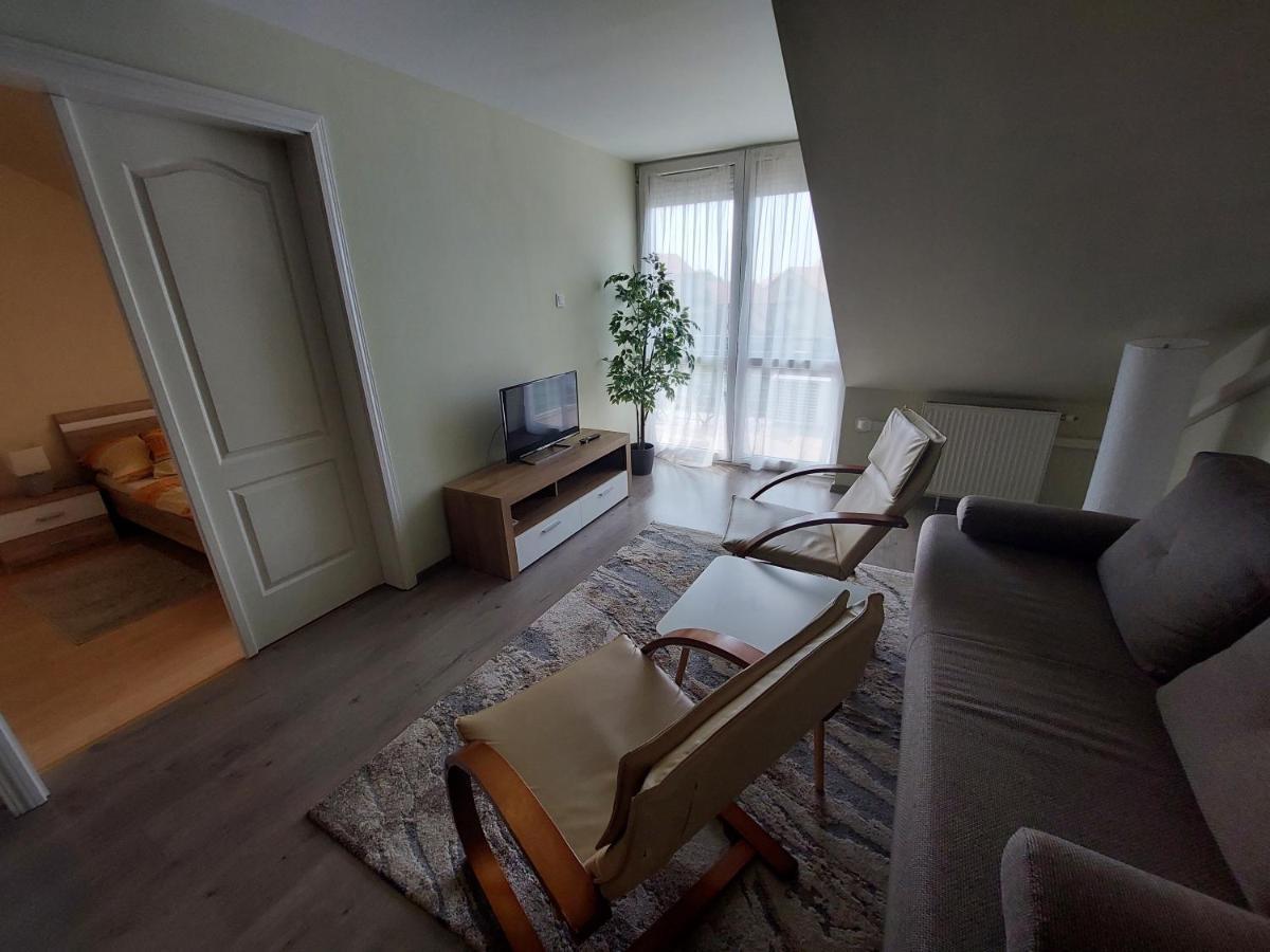 Cserke Napfény Apartman Cserkeszőlő Exterior foto