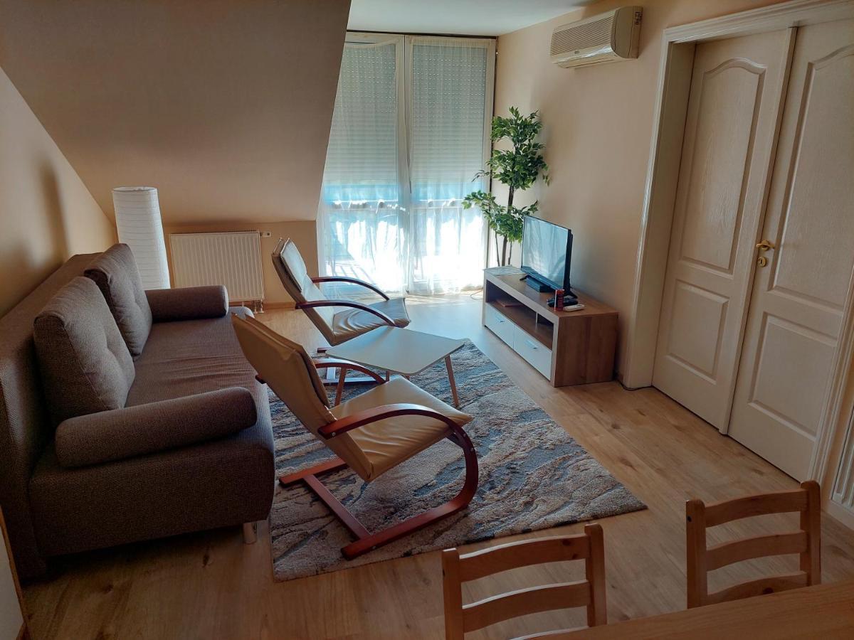 Cserke Napfény Apartman Cserkeszőlő Exterior foto