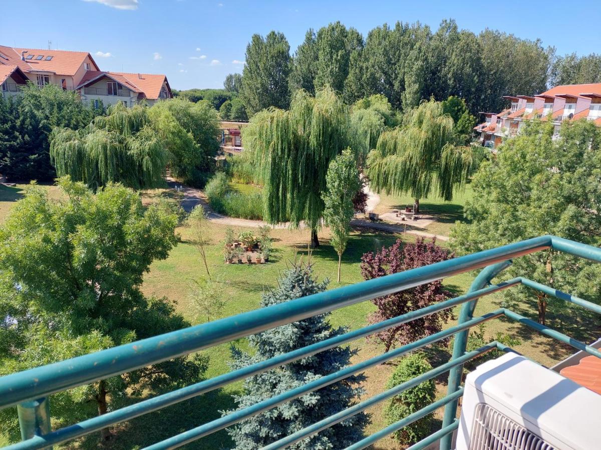 Cserke Napfény Apartman Cserkeszőlő Exterior foto