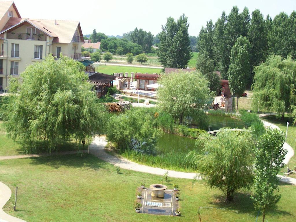 Cserke Napfény Apartman Cserkeszőlő Exterior foto